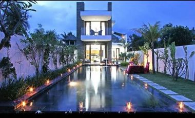VILLA MURAH TEPI PANTAI DIJUAL CEPAT DI GIANYAR BALI