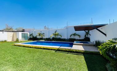 Casa en Fraccionamiento en Paraíso Country Club Emiliano Zapata - CAEN-859-Fr*