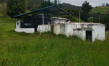 finca en venta en la aurora. Cod V1801