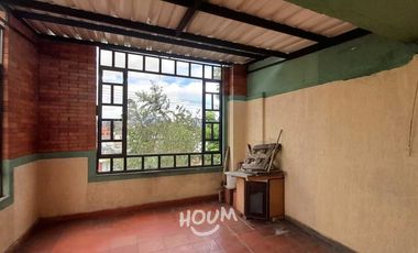 Casa Parroquia Verbo Divino ID: 153617r