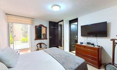 Venta Apartamento – Cristo Rey. Cod V13493