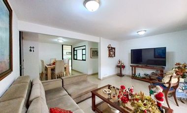 Venta Apartamento – Cristo Rey. Cod V13493