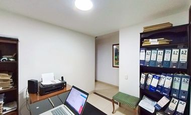 Venta Apartamento – Cristo Rey. Cod V13493