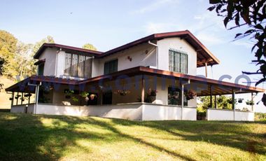 Casa en Arriendo en Antioquia, GUARNE, LOS LABRIEGOS