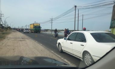 Tanah di Raya Manyar Gresik