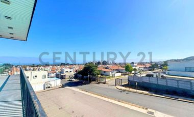 Arriendo local comercial en Strip Center El Santuario