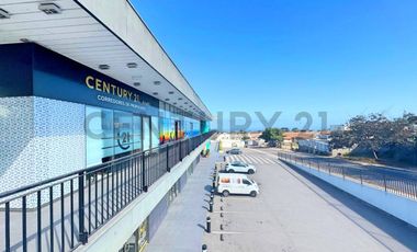 Arriendo local comercial en Strip Center El Santuario