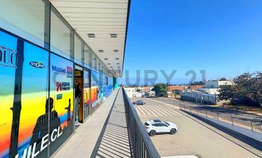Arriendo local comercial en Strip Center El Santuario