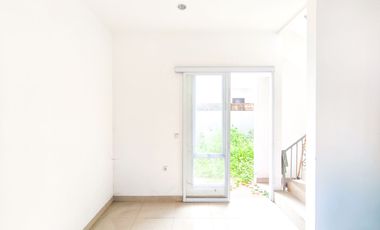 Rumah SHM 2 Lt Siap KPR 15 Mnt ke Scientia Square Park J-41131