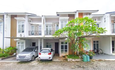 Rumah SHM 2 Lt Siap KPR 15 Mnt ke Scientia Square Park J-41131