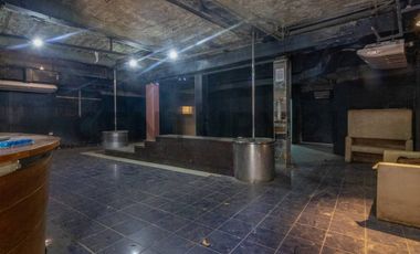 Local Comercial en venta en Vitacura.... con gran potencial!!!