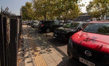 Local Comercial en venta en Vitacura.... con gran potencial!!!