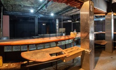 Local Comercial en venta en Vitacura.... con gran potencial!!!