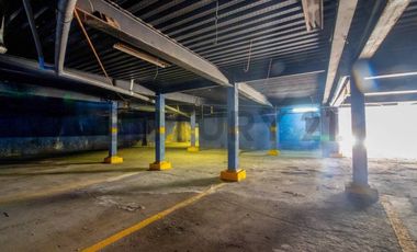 Local Comercial en venta en Vitacura.... con gran potencial!!!