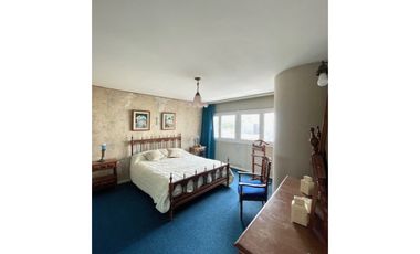 VENTA 2 DEPTOS.UNIFICADOS. A LA CALLE C/ COCHERA. Z/ CENTRO