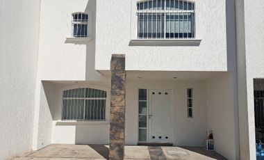 Casa en Renta, Amueblada Fracc. Fraylea Residencial