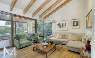 Casa en arriendo de 5 dorm. en Vitacura