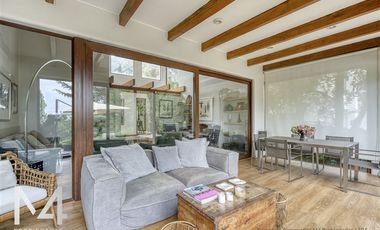Casa en arriendo de 5 dorm. en Vitacura