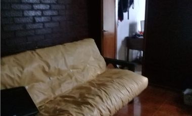 CHALET 4 AMB. GARAGE + DOS DEPTOS  2 AMB