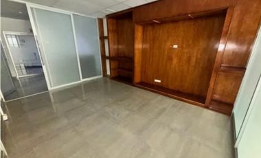 OFICINA EN MARBELLA TORRE BANESCO 103M2 CON DIVISIONES