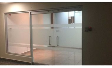 OFICINA EN MARBELLA TORRE BANESCO 103M2 CON DIVISIONES