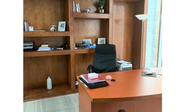 OFICINA EN MARBELLA TORRE BANESCO 103M2 CON DIVISIONES