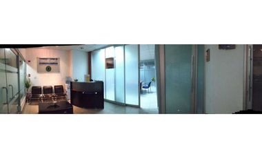 OFICINA EN MARBELLA TORRE BANESCO 103M2 CON DIVISIONES