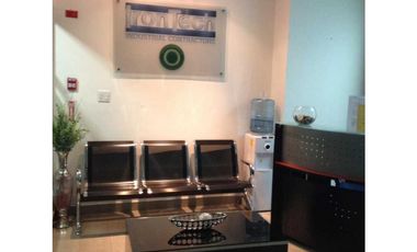 OFICINA EN MARBELLA TORRE BANESCO 103M2 CON DIVISIONES