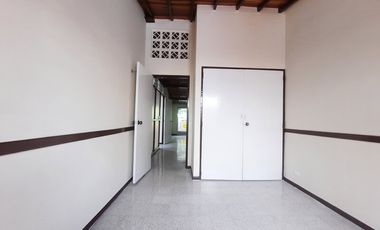 CASA COMERCIAL EN ARRIENDO UBICADO EN MEDELLIN SECTOR ESTADIO