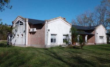 Casa quinta en venta de 12000m2 ubicado en Mercedes