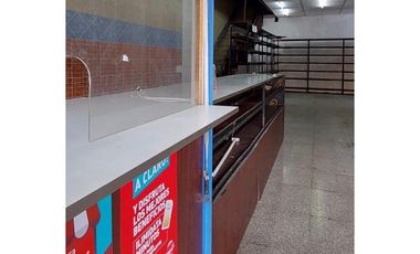 Alquiler de local comercial en Avenida Perú, 160 mts