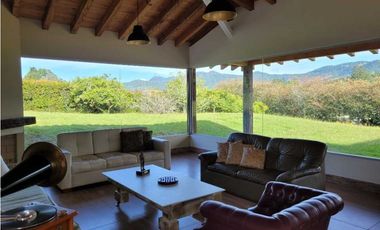 Venta de Casa Campestre en La Ceja Cerca al casco Urbano