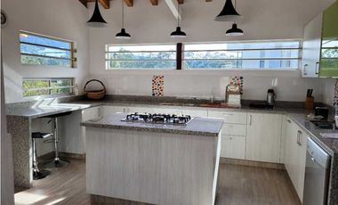 Venta de Casa Campestre en La Ceja Cerca al casco Urbano