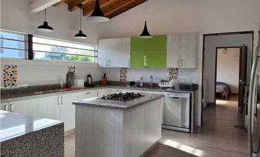 Venta de Casa Campestre en La Ceja Cerca al casco Urbano