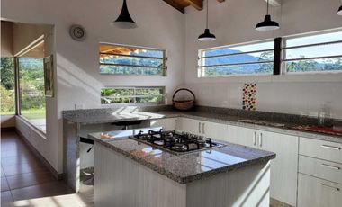 Venta de Casa Campestre en La Ceja Cerca al casco Urbano