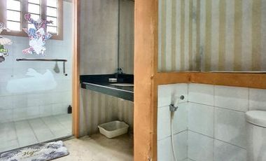 DIJUAL RUMAH MEWAH, LUAS di Jl DURIAN, JAGAKARSA, JAKSEL
