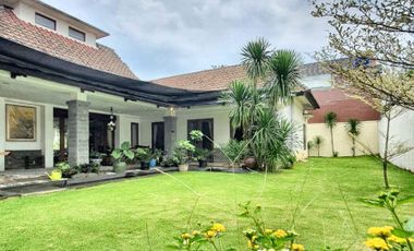 DIJUAL RUMAH MEWAH, LUAS di Jl DURIAN, JAGAKARSA, JAKSEL