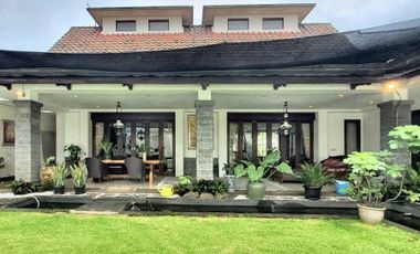 DIJUAL RUMAH MEWAH, LUAS di Jl DURIAN, JAGAKARSA, JAKSEL