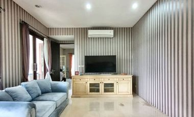 DIJUAL RUMAH MEWAH, LUAS di Jl DURIAN, JAGAKARSA, JAKSEL