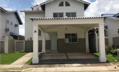 VENTA  CASA EN ARRAIJAN PLAYA DORADA PH LAS OLAS 3R