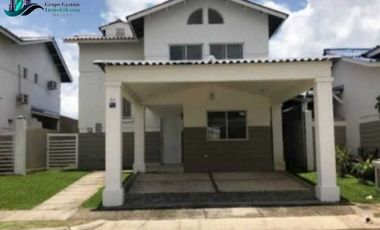 VENTA  CASA EN ARRAIJAN PLAYA DORADA PH LAS OLAS 3R