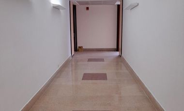 oficina en arriendo en el salitre. Cod A50632