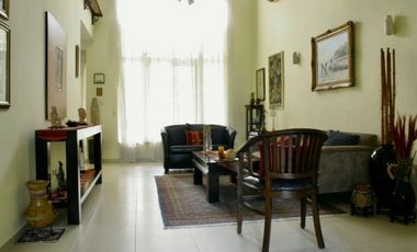 Se vende hermosa casa de dos niveles en Ancón