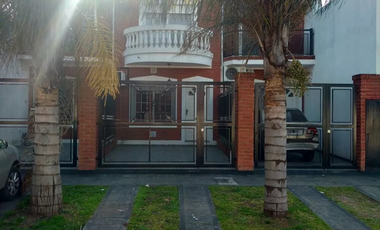 HERMOSO DUPLEX DE CATEGORIA 3 AMBIENTES