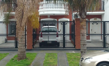 HERMOSO DUPLEX DE CATEGORIA 3 AMBIENTES