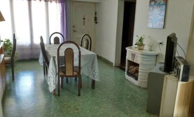 CASA   BAJO COSTO EN  ISIDRO CASANOVA