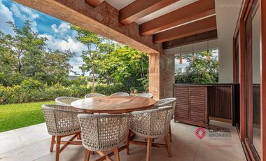 Casa de lujo en Las Lomas Club de Golf