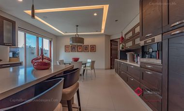 Casa de lujo en Las Lomas Club de Golf