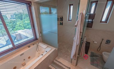 Casa de lujo en Las Lomas Club de Golf