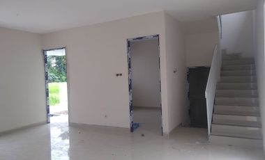 Rumah 2 Lantai di Sorogenen depan Bandara, 8 menit dari Transmart